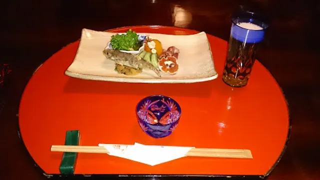 茶寮 游石（ゆうせき）