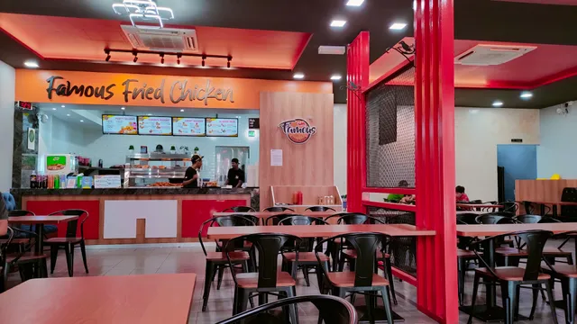 Famous Fried Chicken Dungun