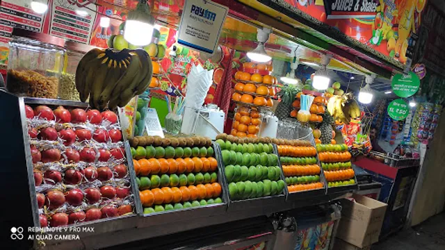 New Delhi Juice & Shakes.