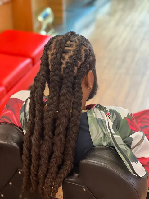 Champaign's hair lounge