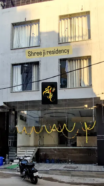 Hotel Shreeji Residency