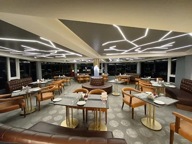 Four winds 360 degrees Revolving Restaurant and Bar