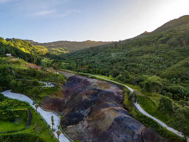 23 Coloured Earth by Vallé Advenature Park