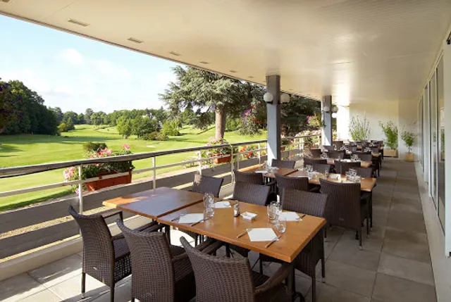 Restaurant Golf Bluegreen Tours-Ardrée