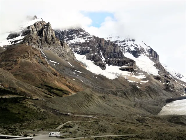 Columbia Icefield Food Svc Ltd