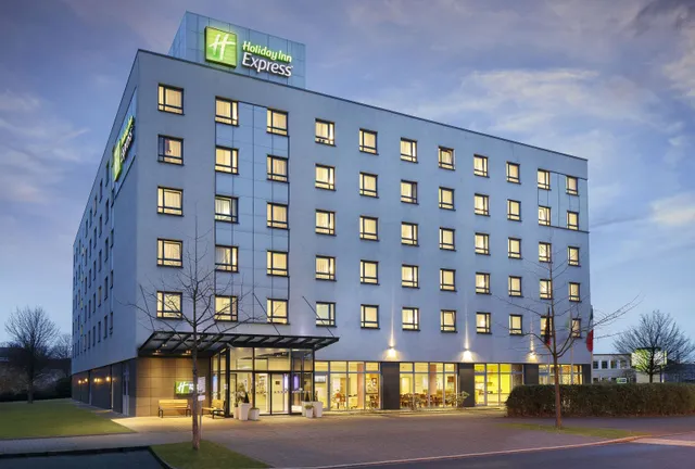 Holiday Inn Express Dusseldorf - City North, an IHG Hotel