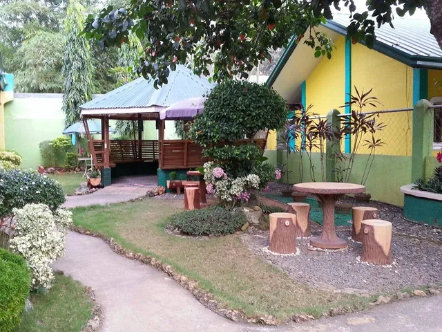 Charie's Guest House