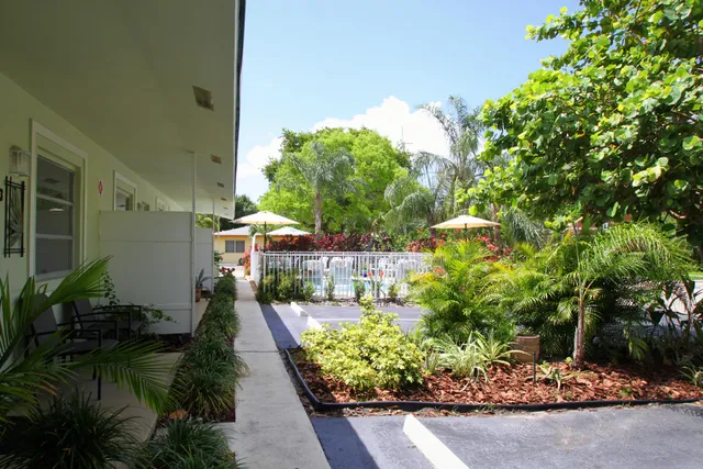 Villas on Wilton Drive