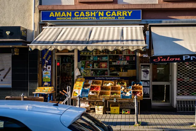 Zaitun (Indian, Asian, Persian, African and Latino Grocery Store)