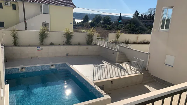 4 * Studio Apartment Blue