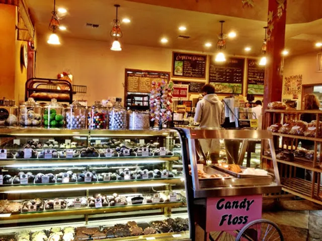 Shea Schat's Bakery