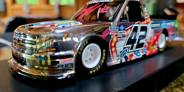 Circle B Diecast