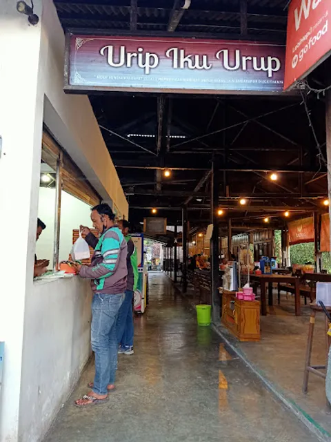 Warung Pak Lanjar
