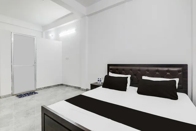 SPOT ON Hotel chitransh inn