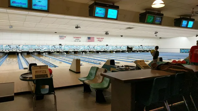 Plaza Lanes