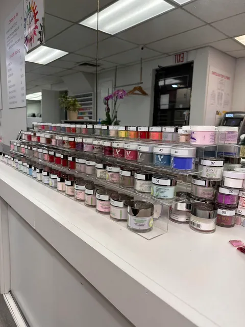 Emma Nails on 72nd Street - A neighborhood Favorite