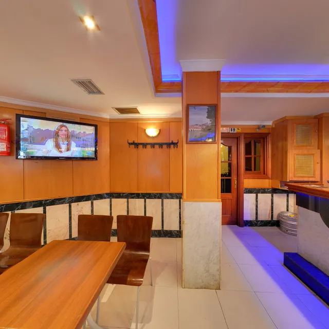 Café Imperial. Tapería y copas