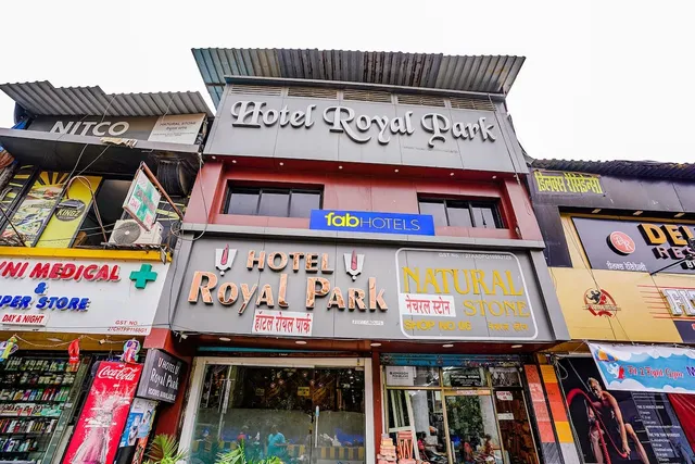 FabExpress Royal Park I - Hotel in Santacruz East