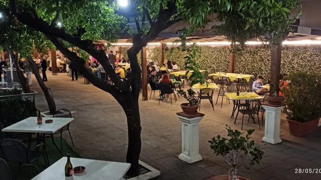 Con Gusto Risto Pizza