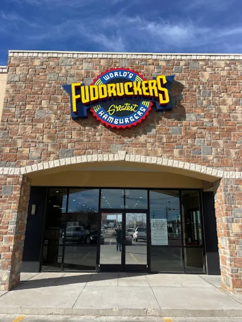 Fuddruckers