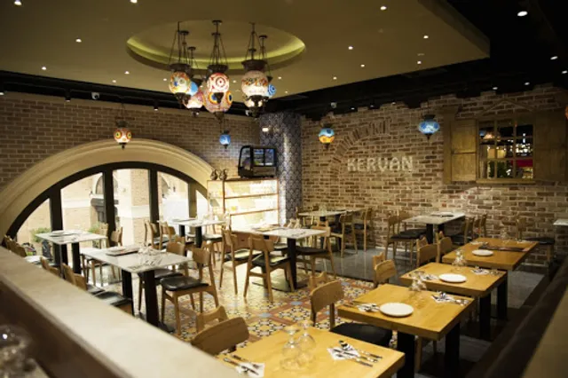 Kervan Turkish Restaurant Famille Station