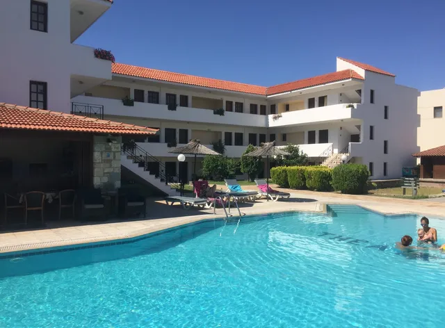 Theatraki Apartments