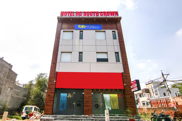 FabHotel HC South Crown