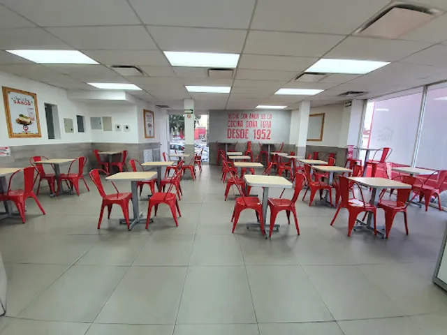 Doña Tota Simón Bolívar Monterrey