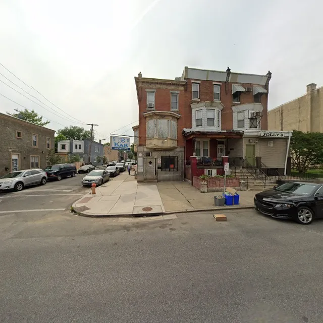 Platinum Door Bar & Lounge