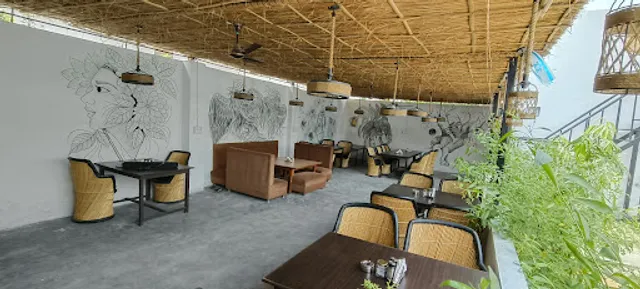 HUMMUSIYA חומוסיה