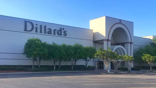 Dillard's Clearance Center