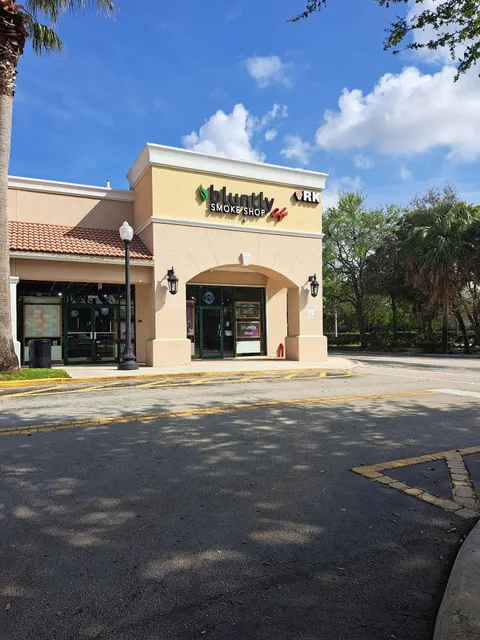 Bluntly - Smoke Shop and Cafe'