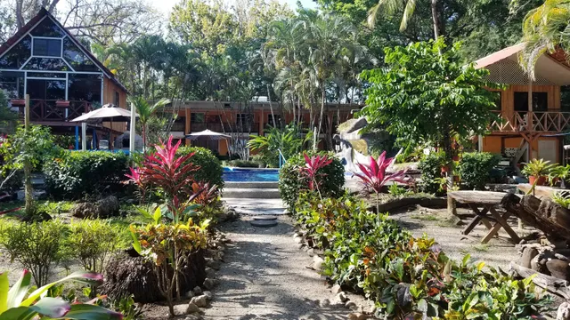 Cabo Blanco Apartments