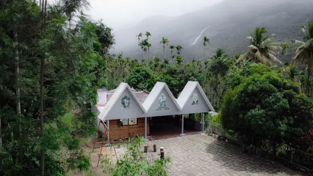 Marayoor Woods homestay