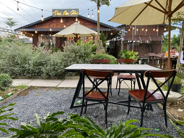 Dưới Hiên Nhà BBQ & Coffee