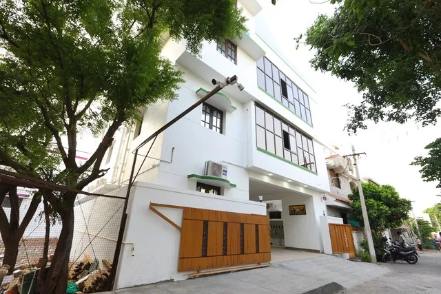 OYO Rithus Residency