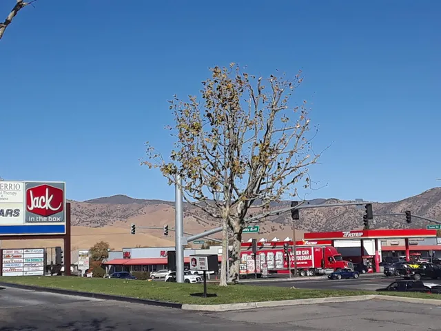 Tehachapi Town Center