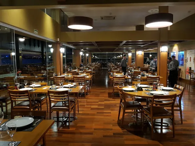 O Rei do Camarão Beira Lago