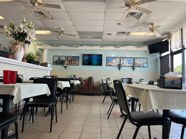 Savvas greek cuisine and grill