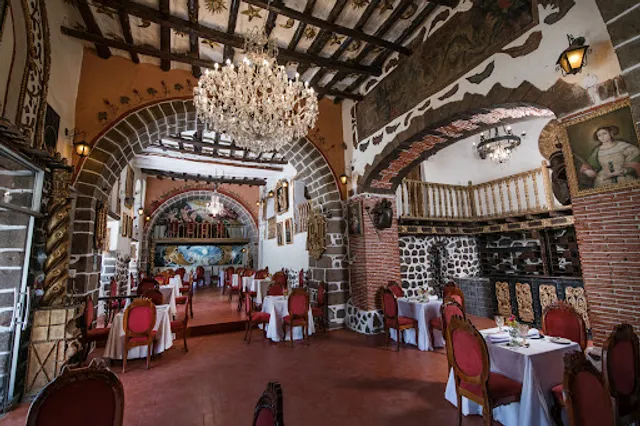 Artisano Regocijo Restaurant