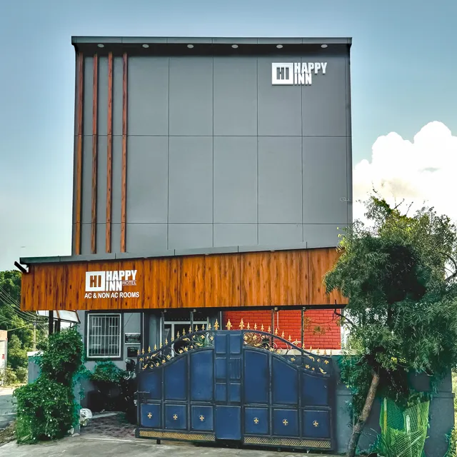 Hotel Happy Inn - AC & Non AC Rooms