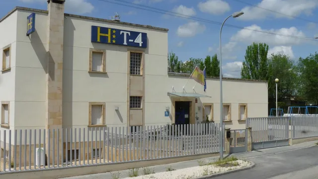 Hostal T4