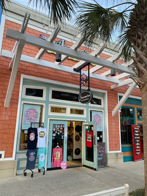 Accessories on the Boardwalk