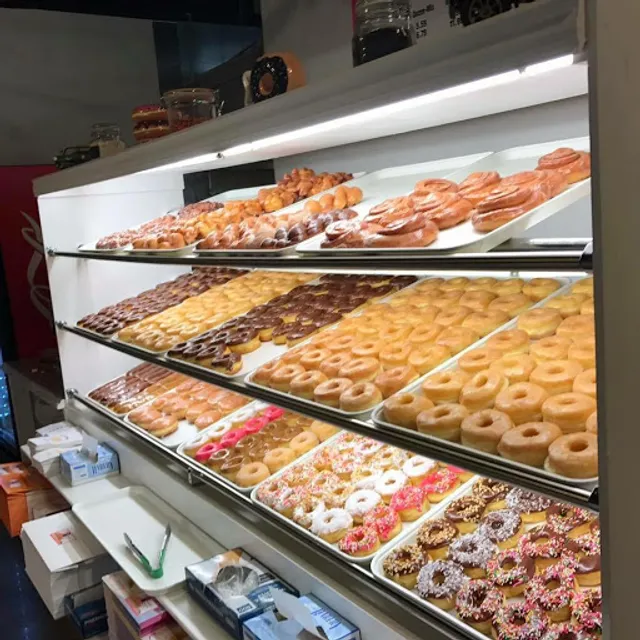 Love's Donuts of ward