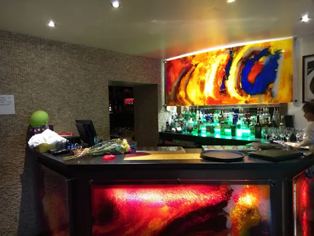 Cafe Indiya and nepalese (Indian restaurants) take away