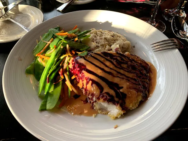 Wapato Point Cellars