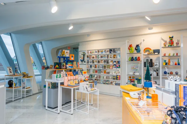Milwaukee Art Museum Store