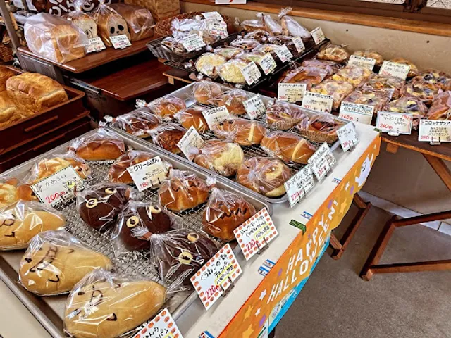 パン屋のぷらてーろ