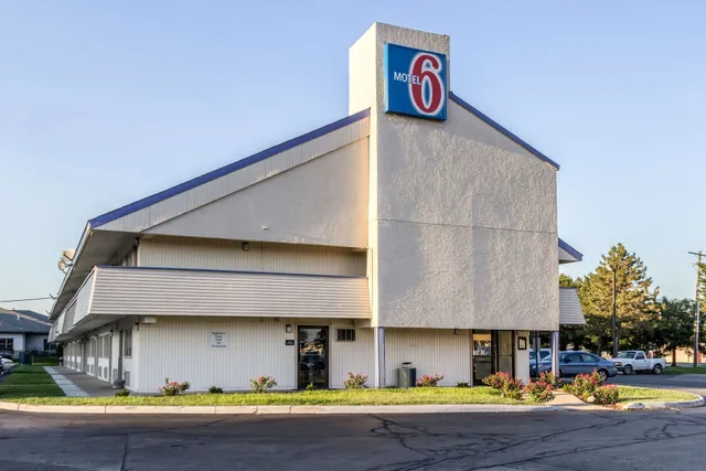 Motel 6 Grove City, OH