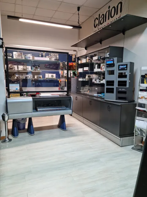 Stereomania Di Cozzolino & Pardini Snc